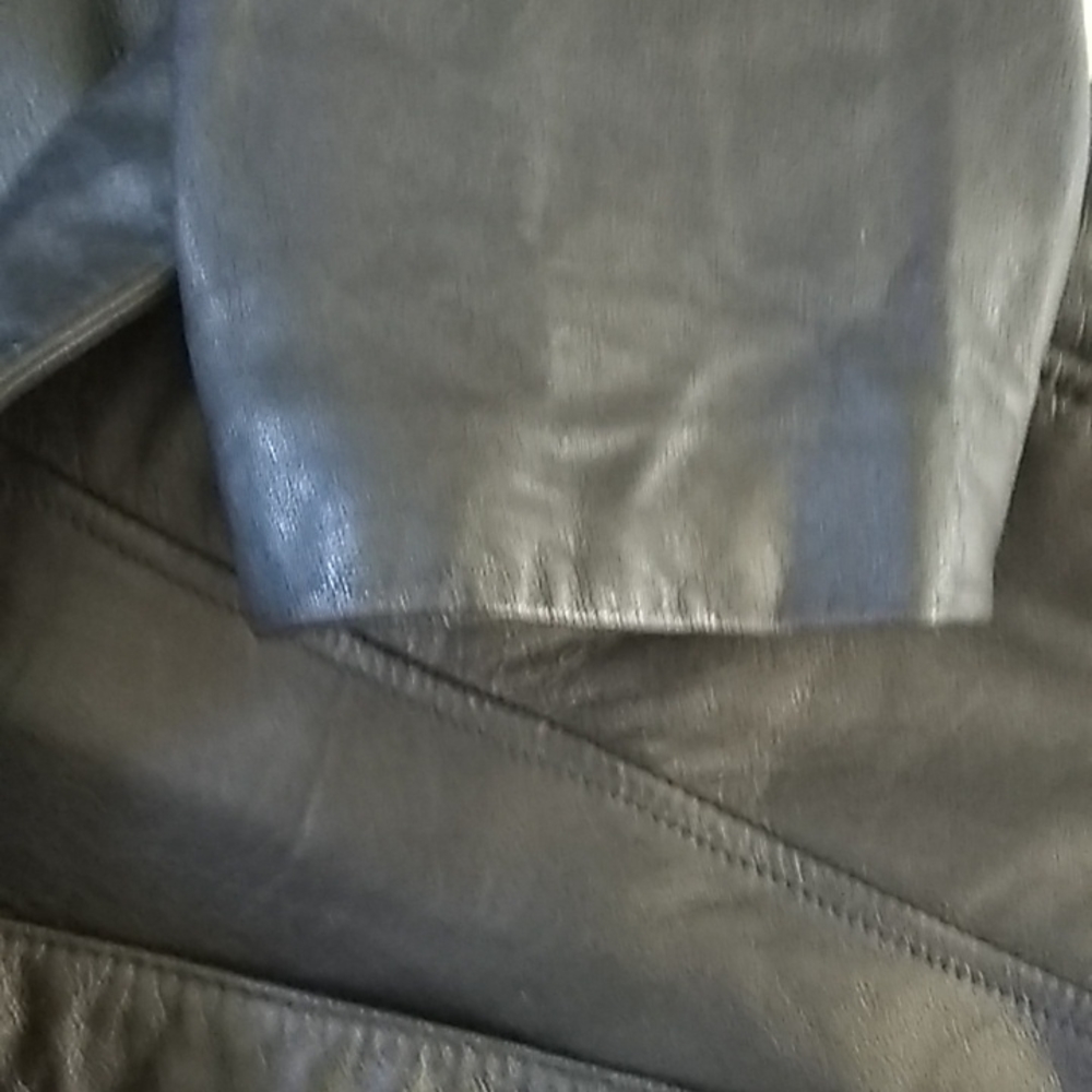 Wilsons leather coat. Thinsulate ultra. - Picture 7 of 16